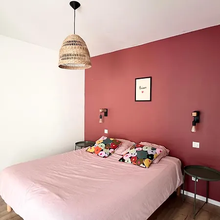 Avec Piscine, Proche Bayonne Lahonce